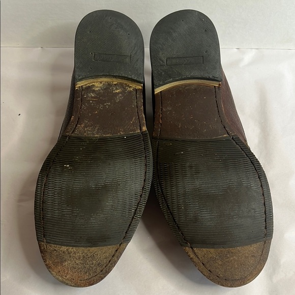 Brown Leather Tassel Loafers with Moccasin Stitching - Picture 7 of 9